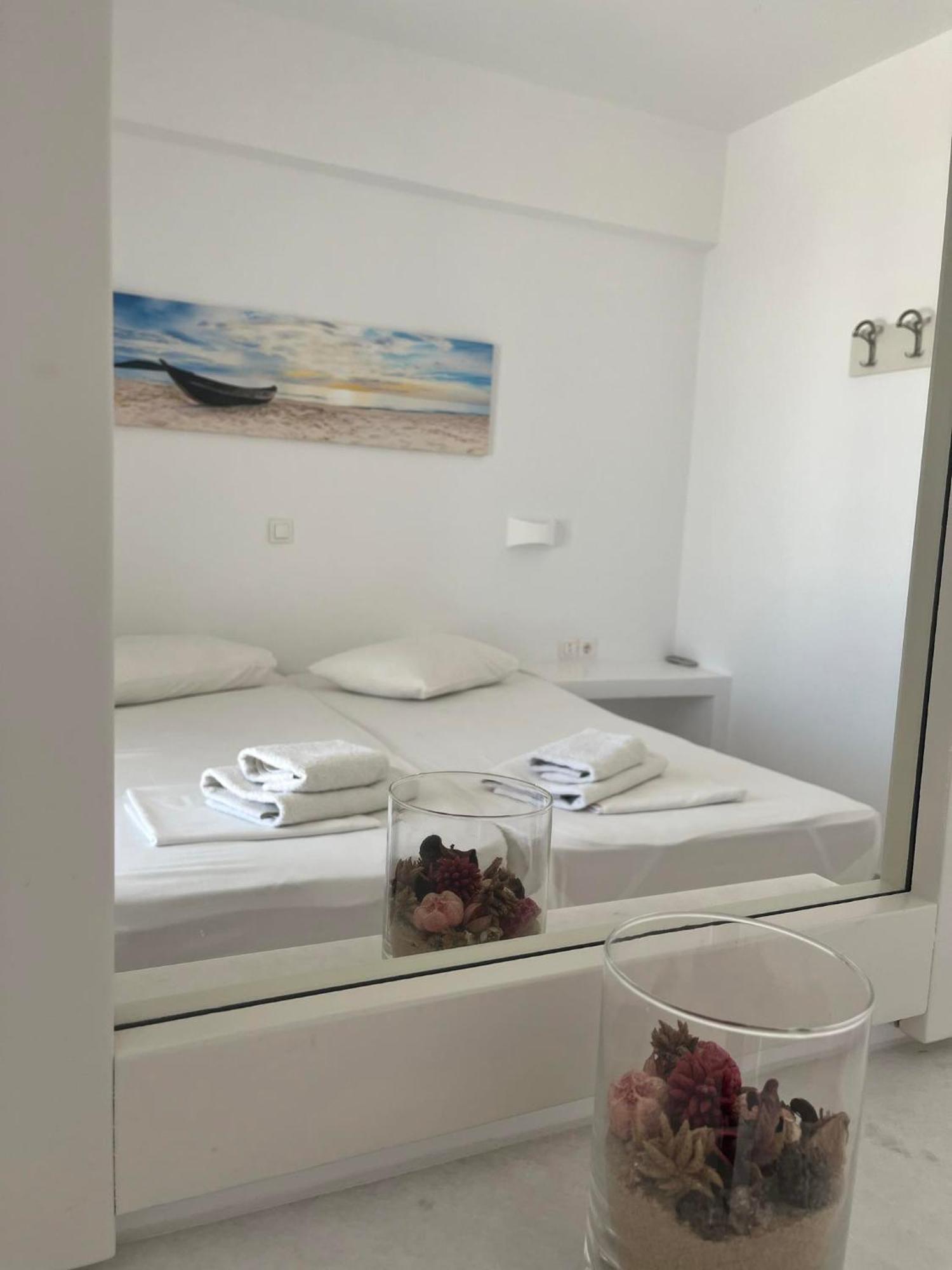 Aegeo Inn Apartments Antiparos Town Exterior foto